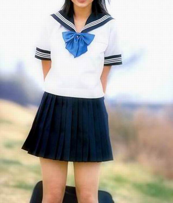 校服